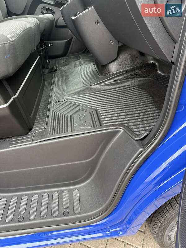 Вантажний фургон Renault Master 2023 в Києві