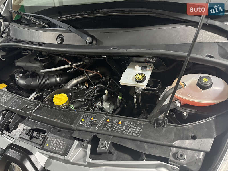 Тентованый Renault Master 2016 в Дубно