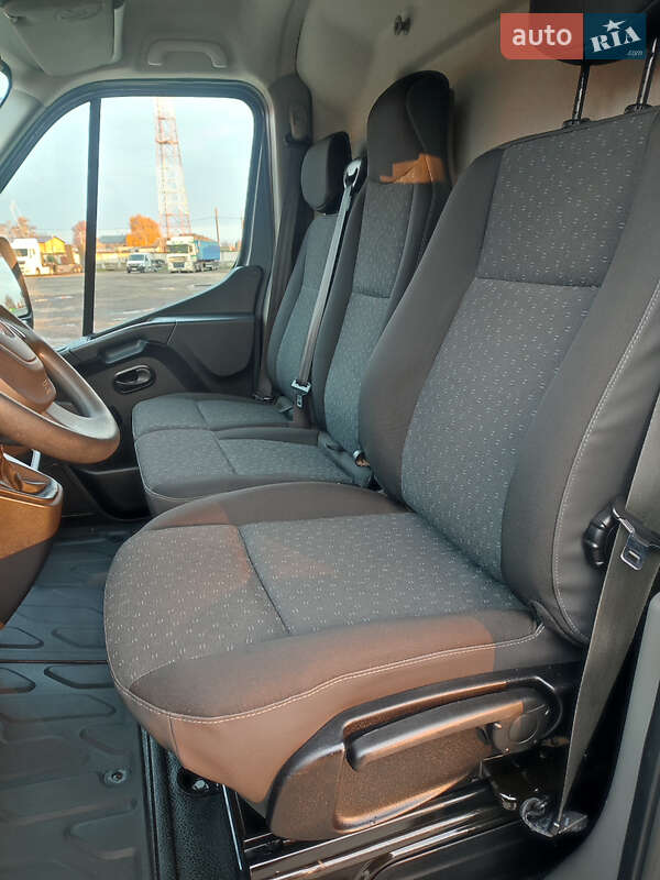 Вантажний фургон Renault Master 2021 в Луцьку