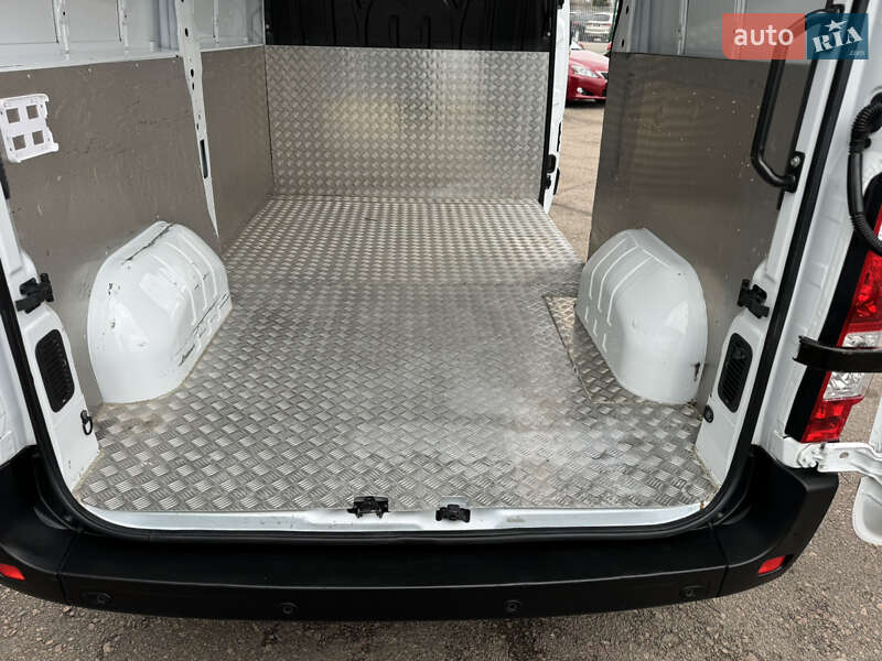 Грузовой фургон Renault Master 2021 в Киеве