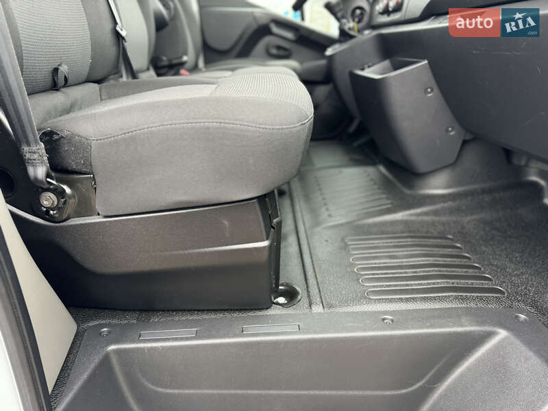 Грузовой фургон Renault Master 2021 в Киеве