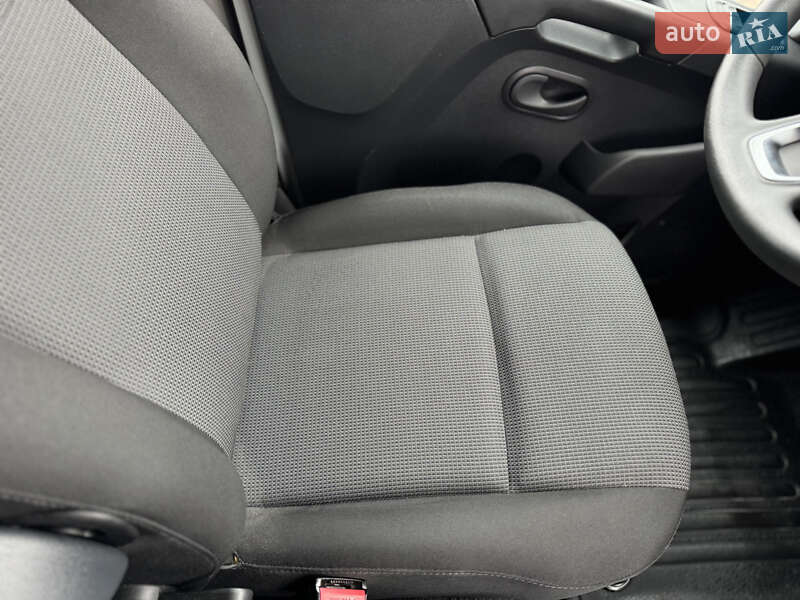 Грузовой фургон Renault Master 2021 в Киеве