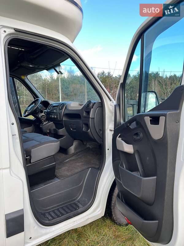 Тентований Renault Master 2015 в Ратному