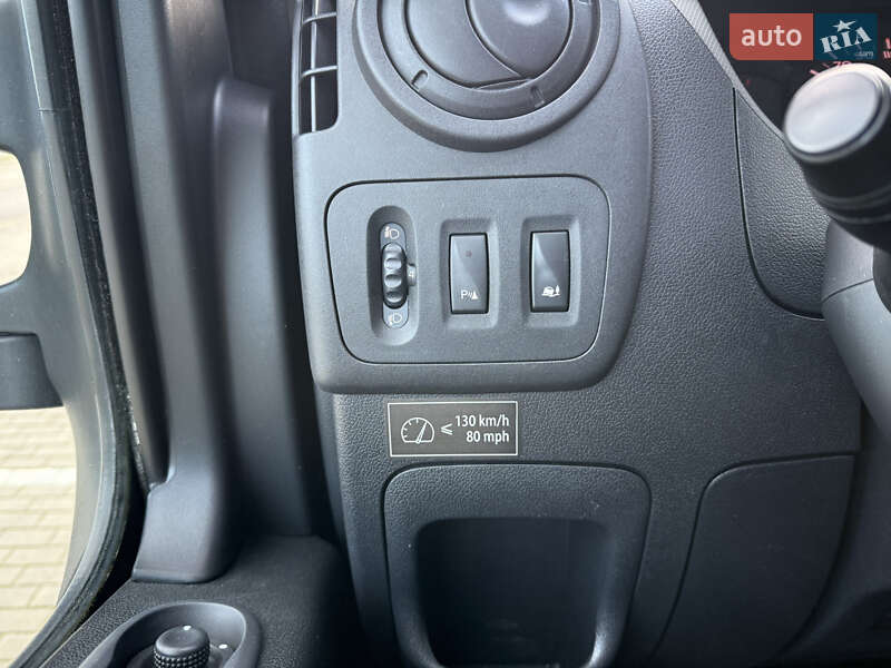 Минивэн Renault Master 2016 в Луцке