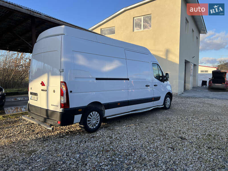 Вантажопасажирський фургон Renault Master 2018 в Львові