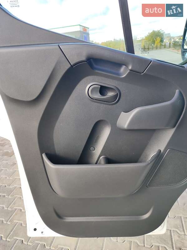 Тентований Renault Master 2021 в Києві фото 10 Тентований Renault Master 2021 в Києві