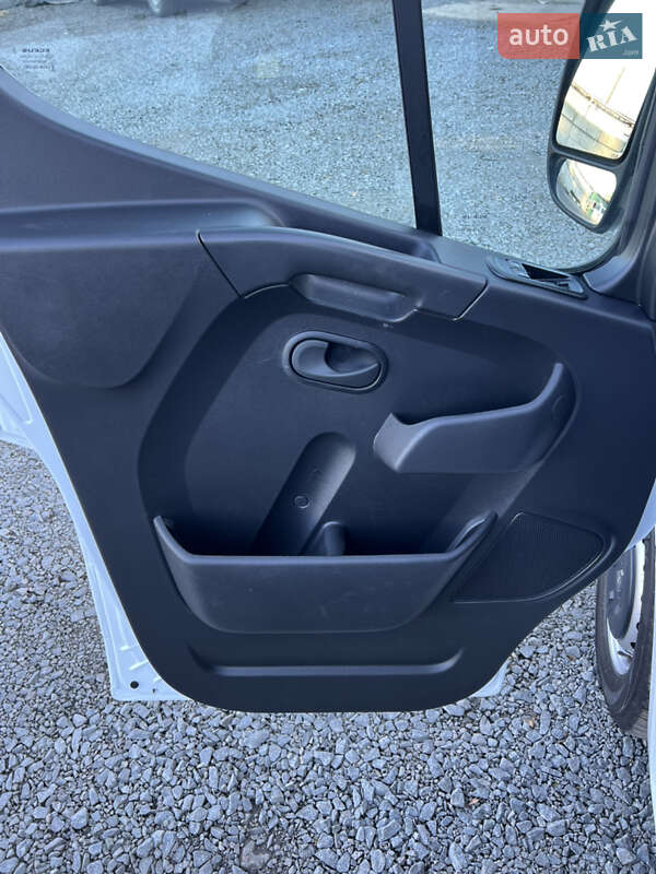 Грузовой фургон Renault Master 2023 в Ровно