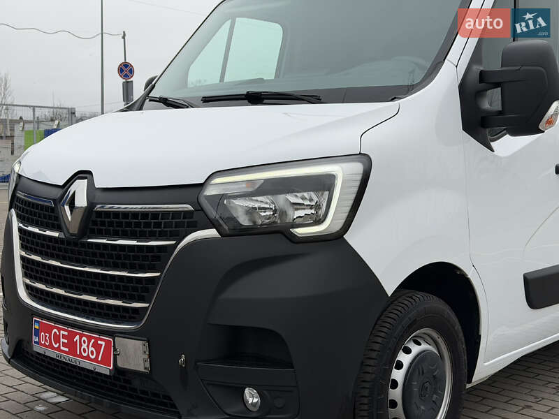 Грузовой фургон Renault Master 2022 в Дубно