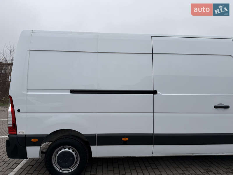 Грузовой фургон Renault Master 2022 в Дубно