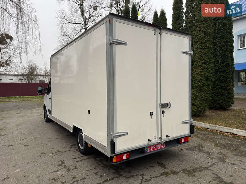 Грузовой фургон Renault Master 2021 в Корце
