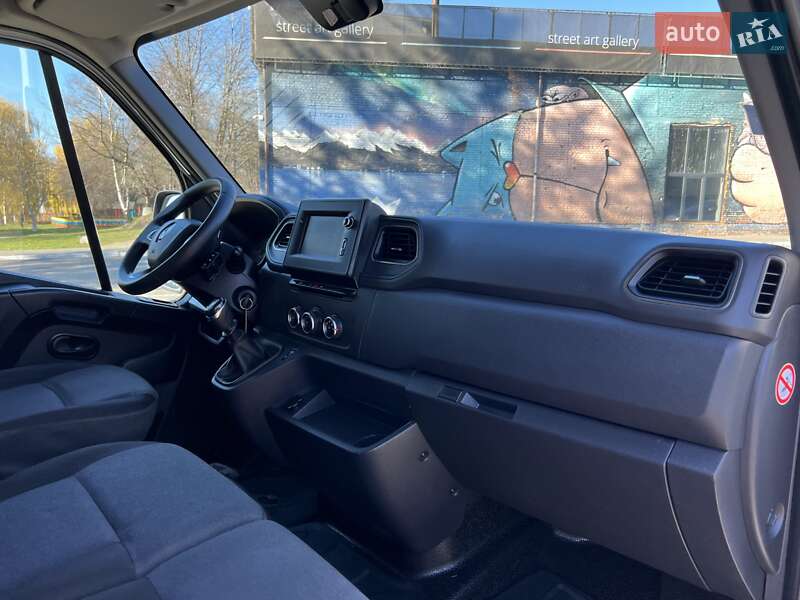 Грузовой фургон Renault Master 2020 в Луцке