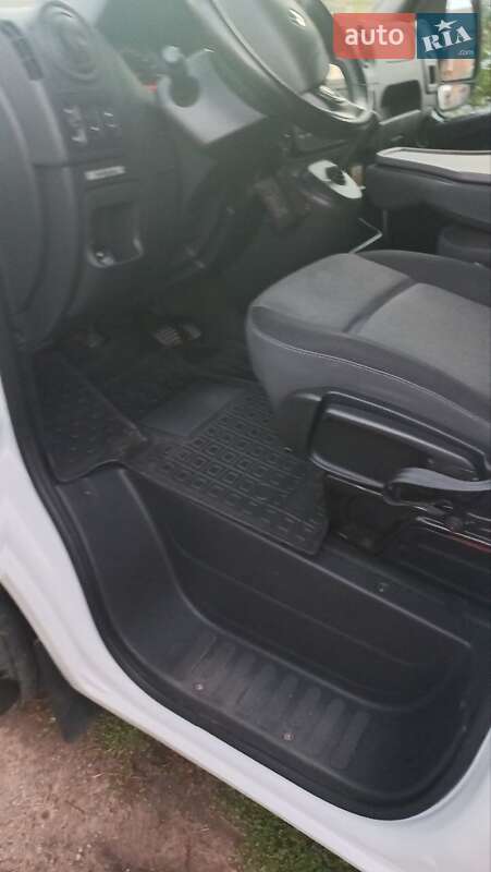 Мікроавтобус вантажний (до 3,5т) Renault Master 2018 в Бердичеві