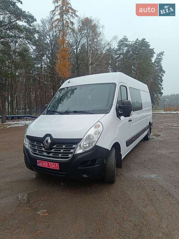 Вантажопасажирський фургон Renault Master 2018 в Дубні
