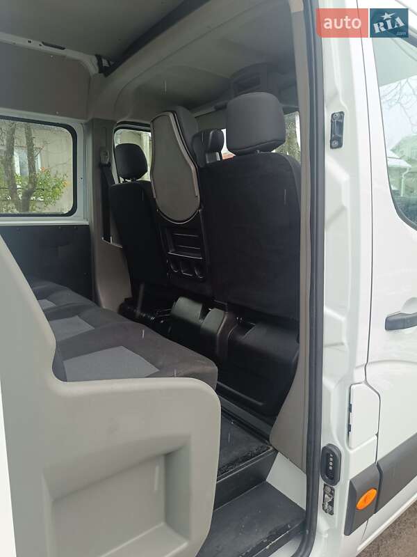 Вантажопасажирський фургон Renault Master 2018 в Дубні