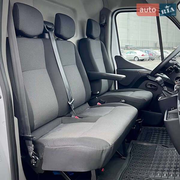 Вантажний фургон Renault Master 2021 в Києві