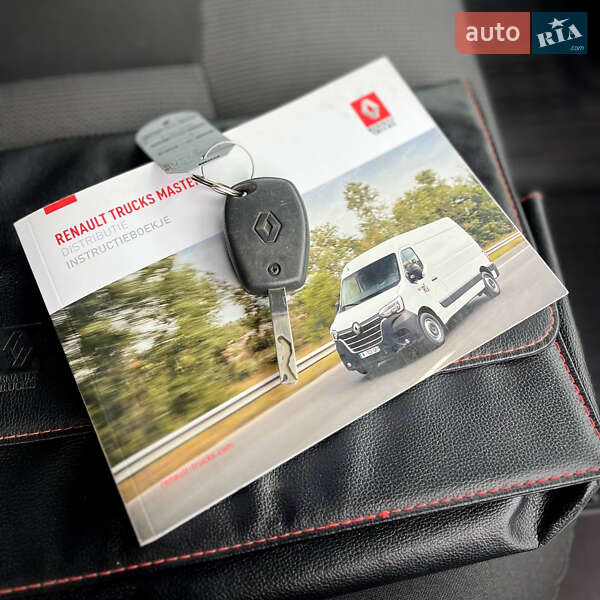Вантажний фургон Renault Master 2021 в Києві