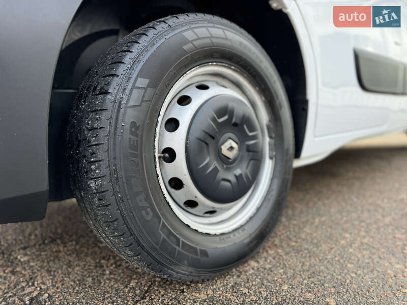 Вантажний фургон Renault Master 2020 в Києві