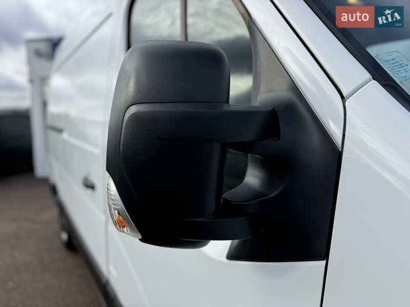 Вантажний фургон Renault Master 2020 в Києві