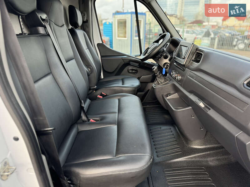 Вантажний фургон Renault Master 2020 в Києві