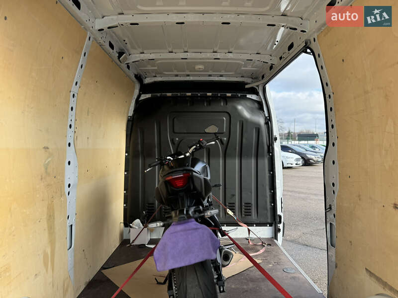 Вантажний фургон Renault Master 2020 в Києві