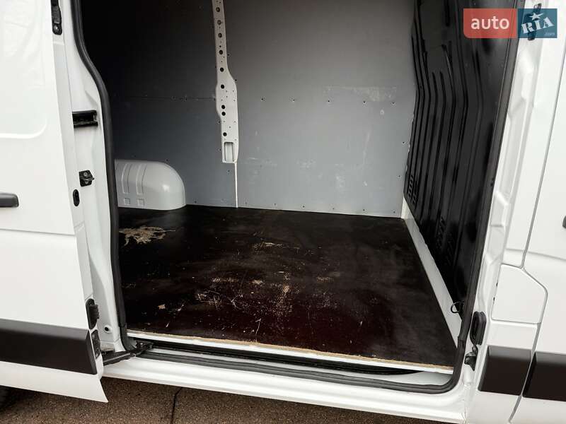 Грузовой фургон Renault Master 2018 в Житомире