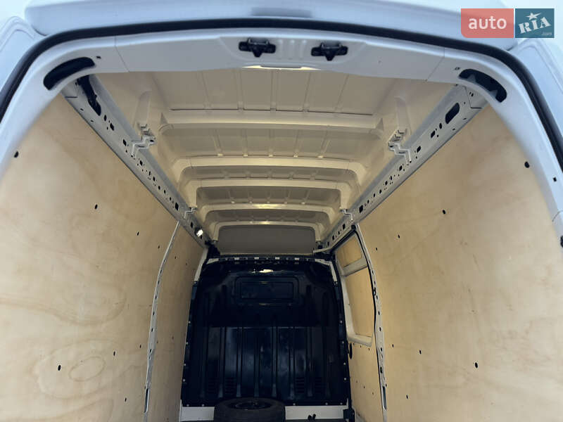 Грузовой фургон Renault Master 2020 в Киеве фото 37 Грузовой фургон Renault Master 2020 в Киеве