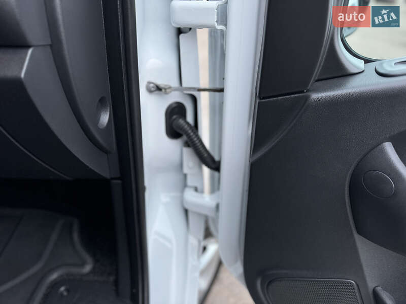 Грузовой фургон Renault Master 2020 в Киеве фото 57 Грузовой фургон Renault Master 2020 в Киеве