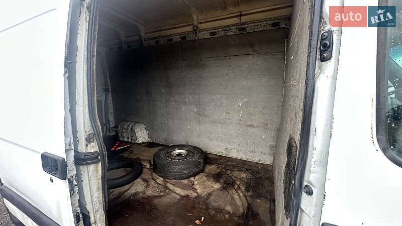 Вантажний фургон Renault Master 2006 в Києві