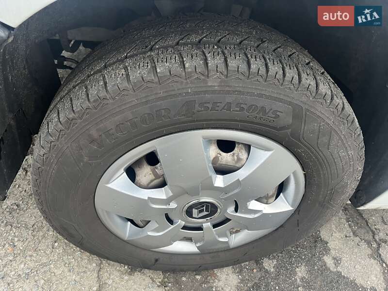 Грузовой фургон Renault Master 2014 в Киеве фото 15 Грузовой фургон Renault Master 2014 в Киеве