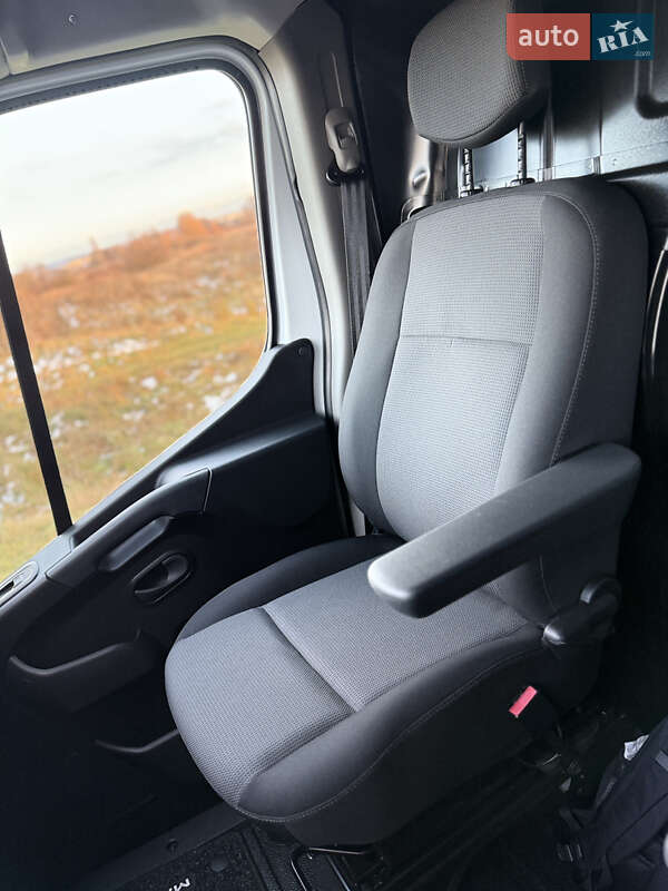 Грузовой фургон Renault Master 2021 в Ровно