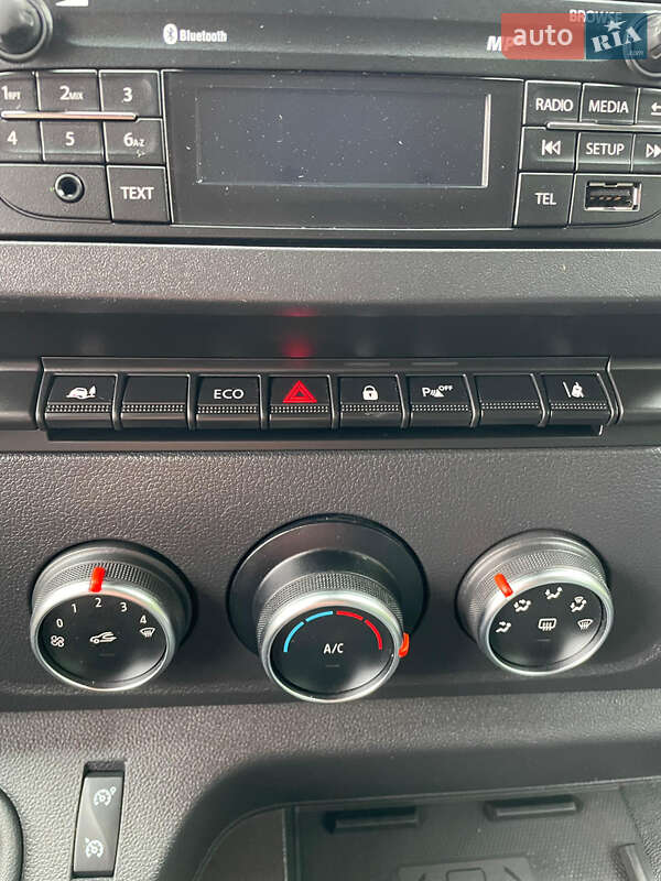 Вантажний фургон Renault Master 2020 в Дубні