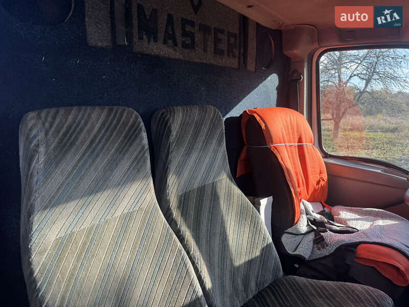 Мінівен Renault Master 2000 в Верхньодніпровську