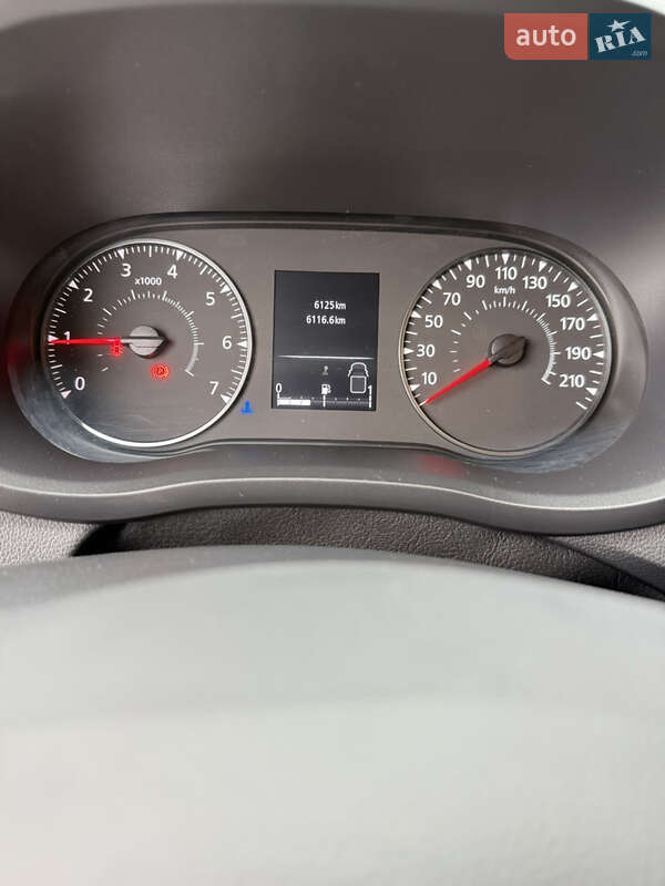 Вантажний фургон Renault Master 2023 в Лубнах фото 17 Вантажний фургон Renault Master 2023 в Лубнах