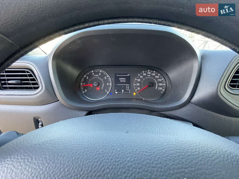 Мікроавтобус вантажний (до 3,5т) Renault Master 2023 в Миколаєві