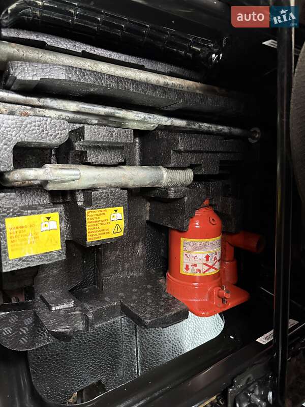 Борт Renault Master 2018 в Львові фото 29 Борт Renault Master 2018 в Львові