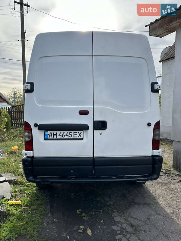 Вантажний фургон Renault Master 2006 в Житомирі