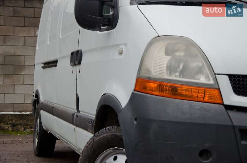 Грузовой фургон Renault Master 2007 в Сарнах
