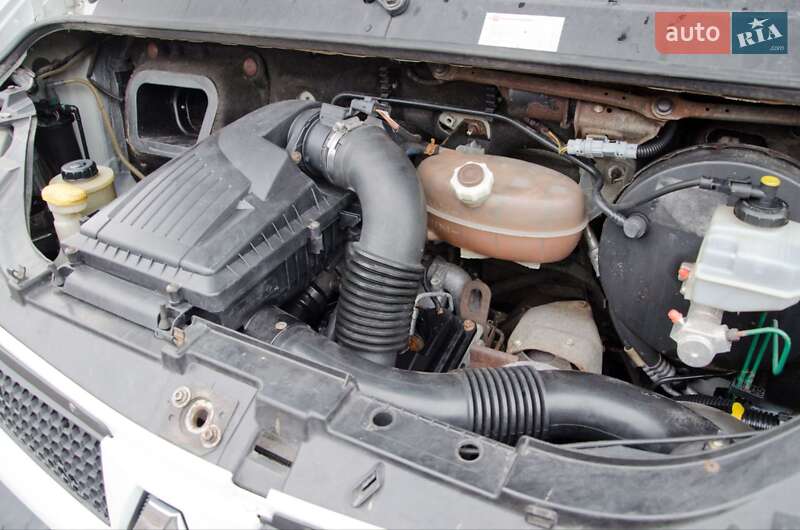 Грузовой фургон Renault Master 2007 в Сарнах