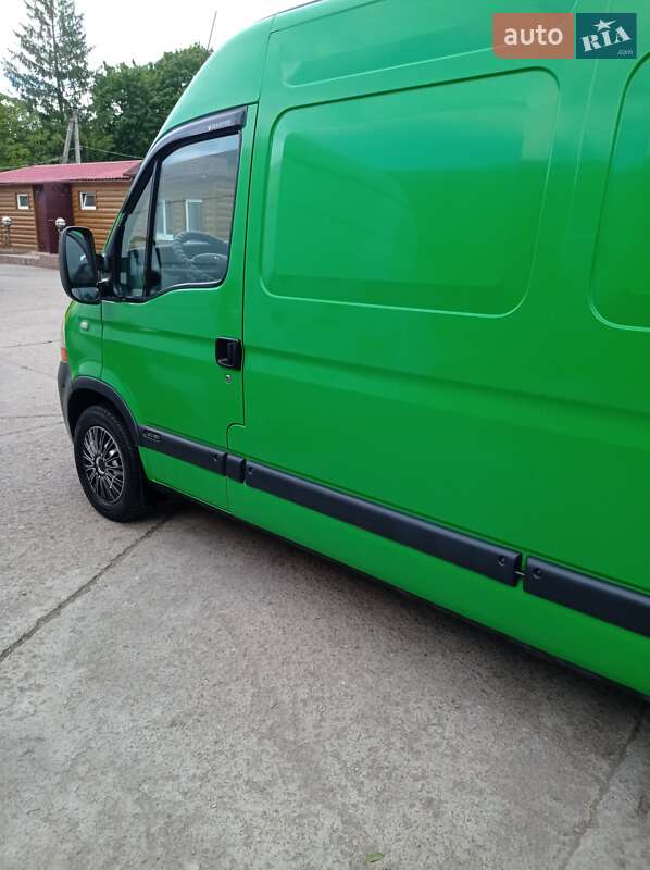 Вантажний фургон Renault Master 2006 в Долинській