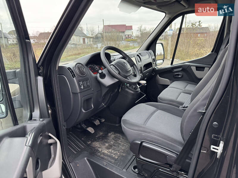 Вантажний фургон Renault Master 2018 в Дубні