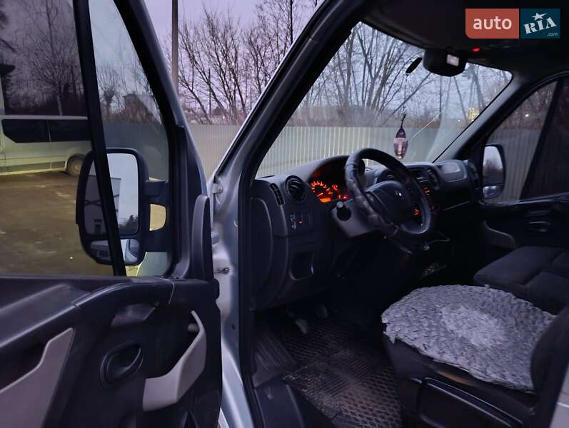 Вантажний фургон Renault Master 2011 в Ковелі