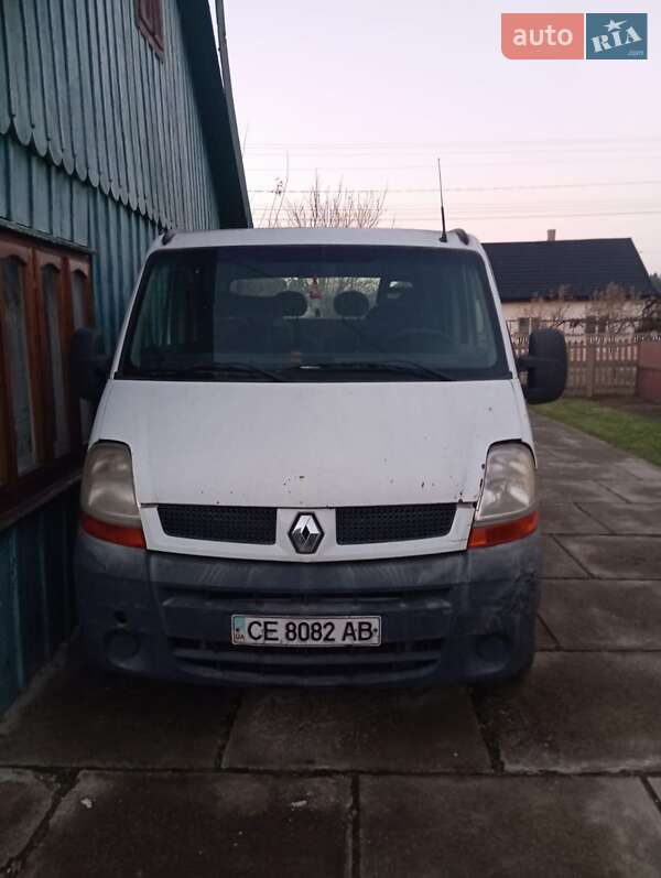 Евакуатор Renault Master 2006 в Чернівцях