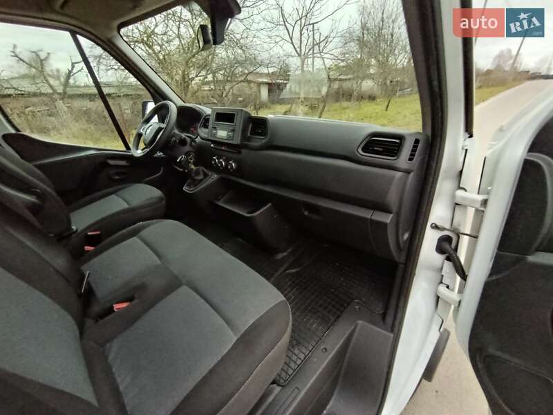 Вантажний фургон Renault Master 2022 в Ковелі