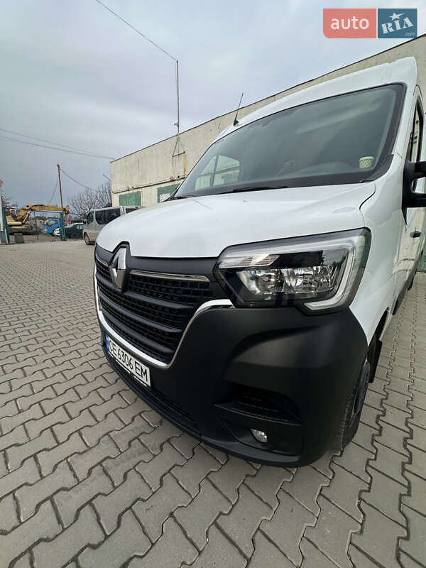 Вантажний фургон Renault Master 2023 в Чернівцях