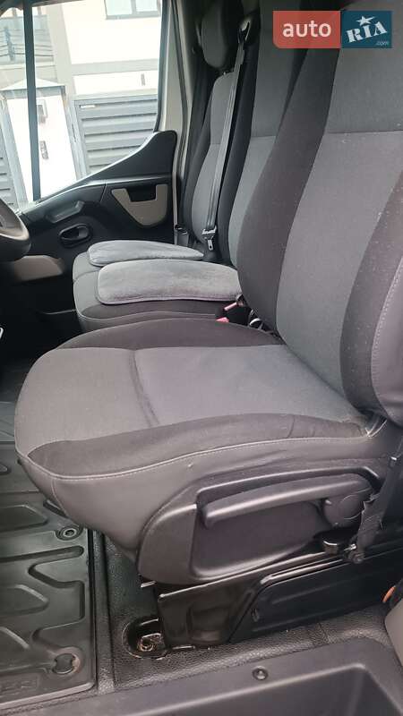 Микроавтобус грузовой (до 3,5т) Renault Master 2014 в Виннице