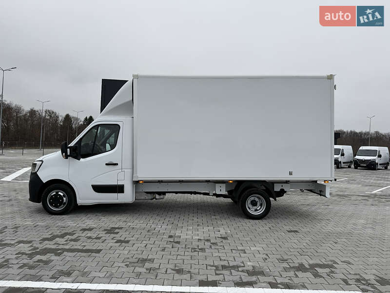 Грузовой фургон Renault Master 2022 в Дубно