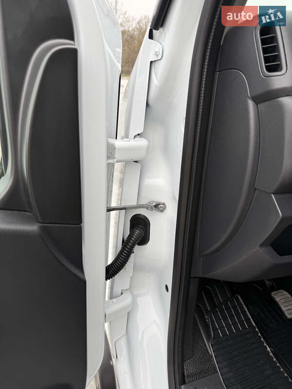 Грузовой фургон Renault Master 2022 в Дубно