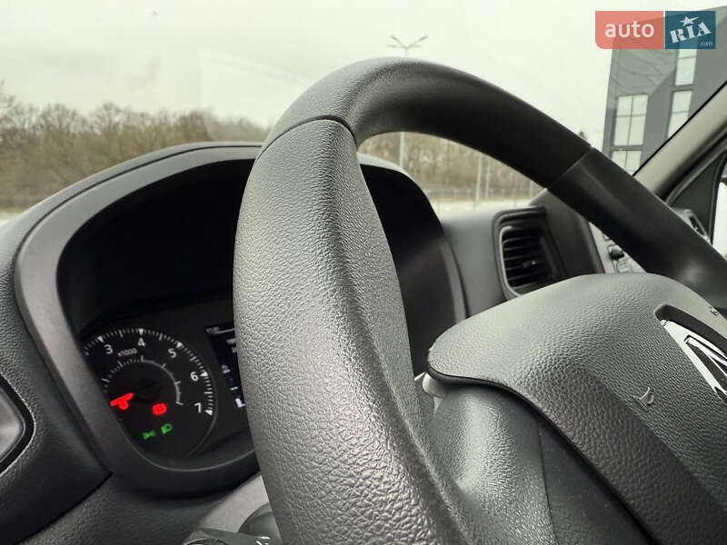 Грузовой фургон Renault Master 2022 в Дубно