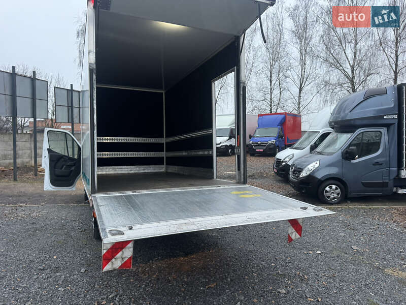 Вантажний фургон Renault Master 2022 в Рівному