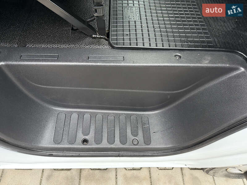 Вантажний фургон Renault Master 2021 в Дубні фото 55 Вантажний фургон Renault Master 2021 в Дубні